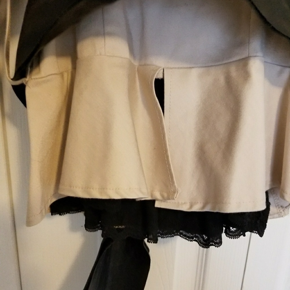 SOLD 💢 Bowtie Stretch Blazer & Cami - Picture 4 of 8